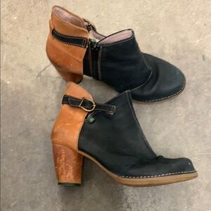 El naturalista leather cutout booties